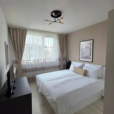 1 Apartament *