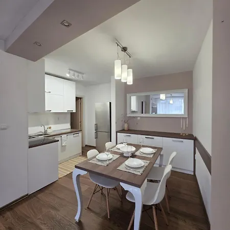 1 Apartament